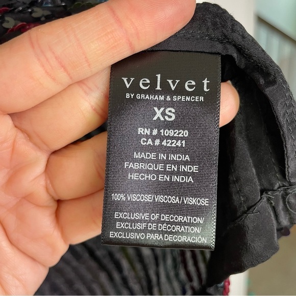 Velvet by Graham & Spencer Shopbop Nikky Sequin Top NWT Women’s Size XS - Picture 10 of 11